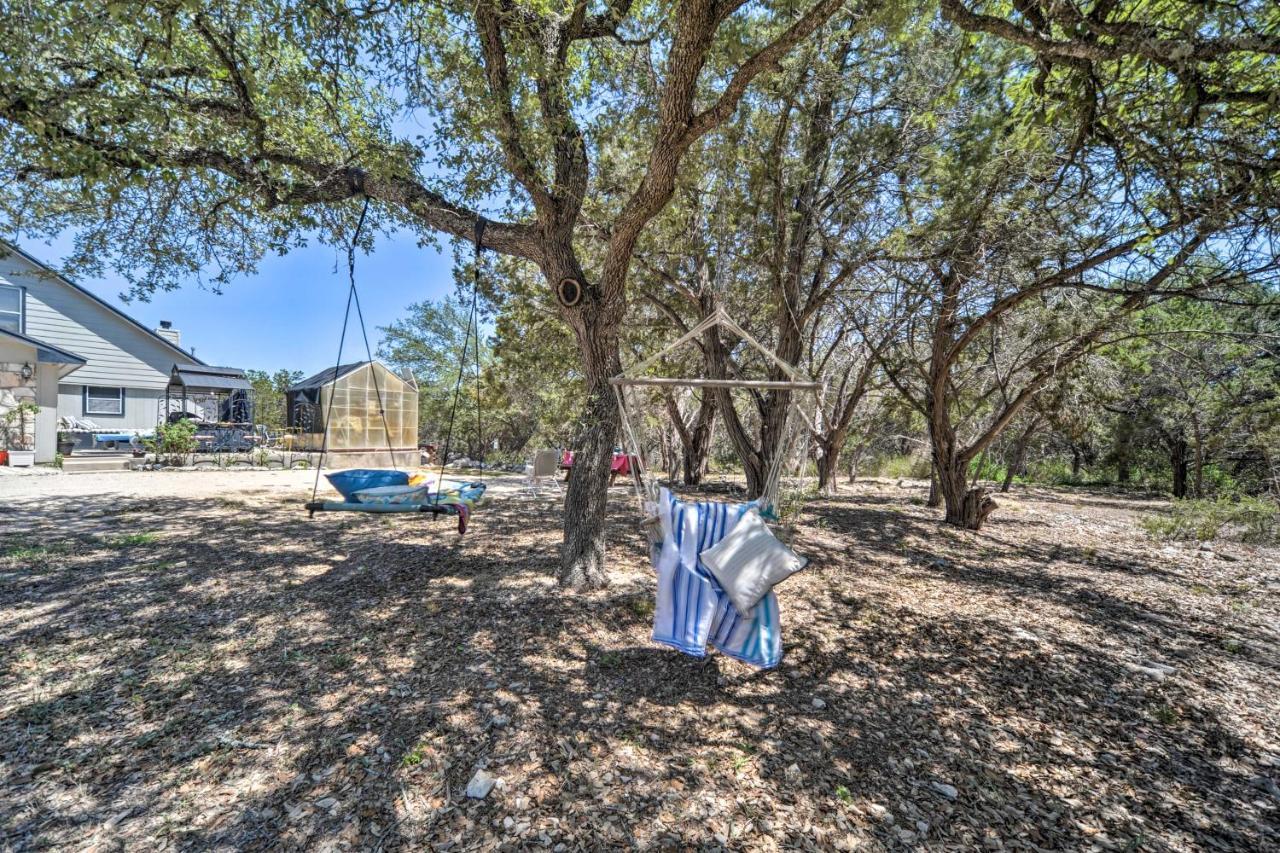Family Friendly Hill Country Home 13 Mi To Lake! Нью-Браунфелс Екстер'єр фото