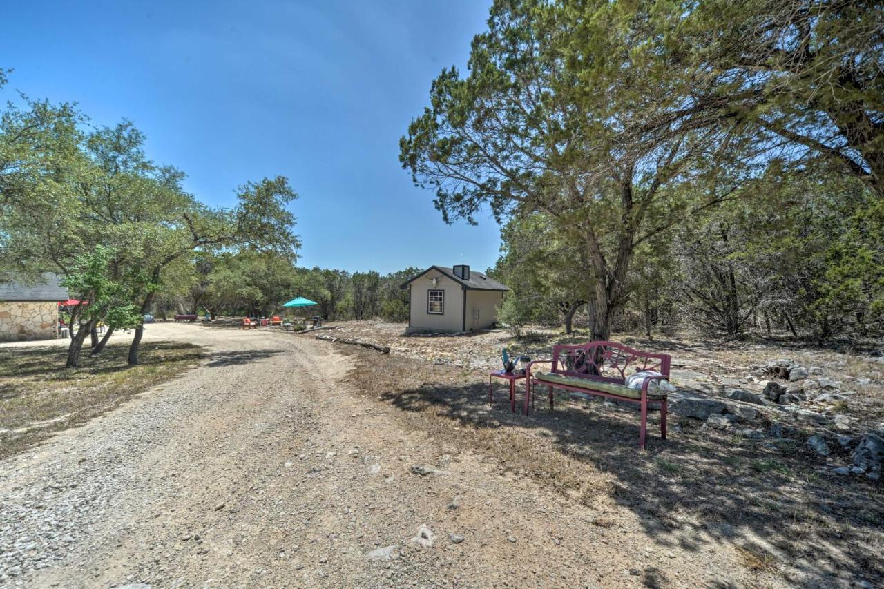 Family Friendly Hill Country Home 13 Mi To Lake! Нью-Браунфелс Екстер'єр фото
