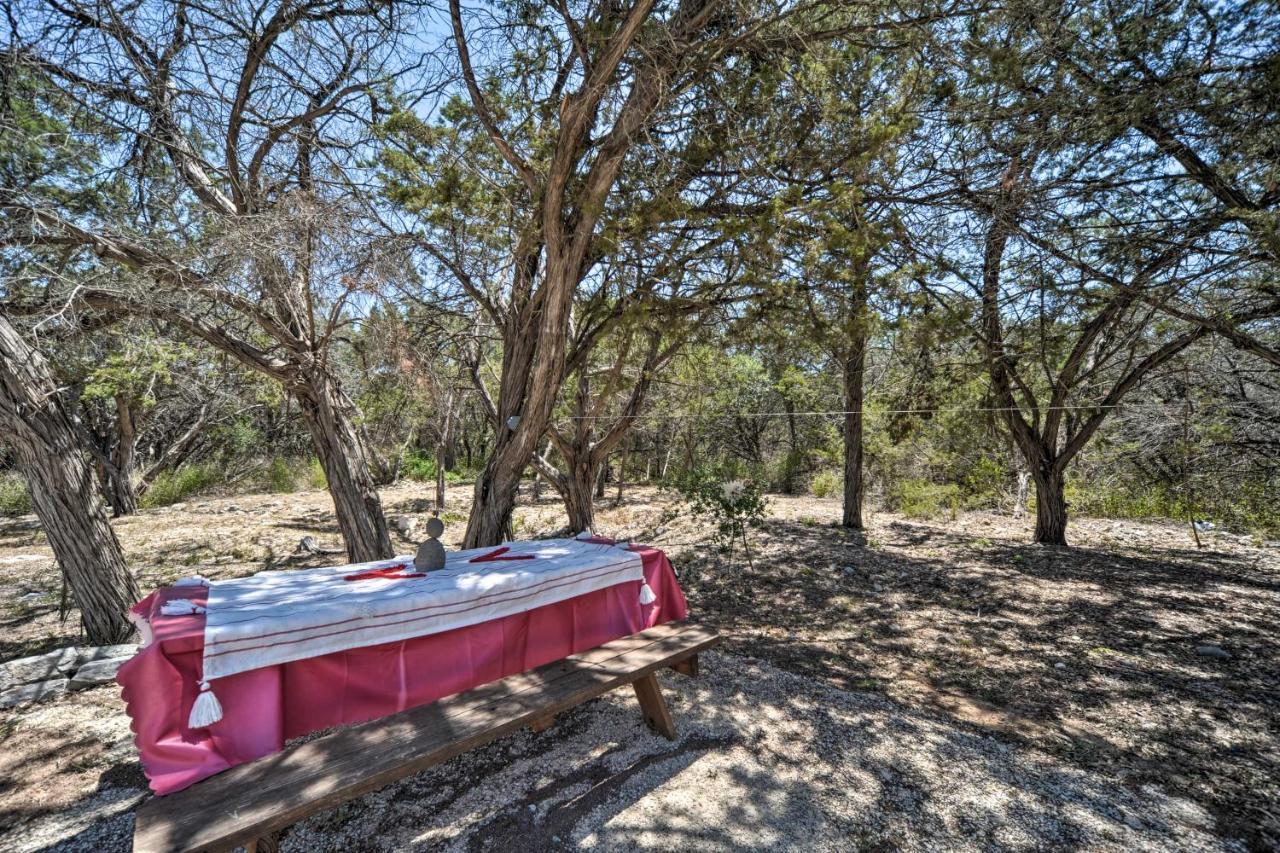 Family Friendly Hill Country Home 13 Mi To Lake! Нью-Браунфелс Екстер'єр фото
